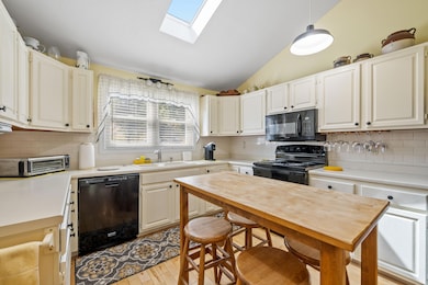 30 Riverview Dr unit D, North Berwick, ME 03906 - photo 7