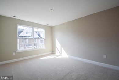 762 W 2nd St, Lansdale, PA 19446 - photo 6