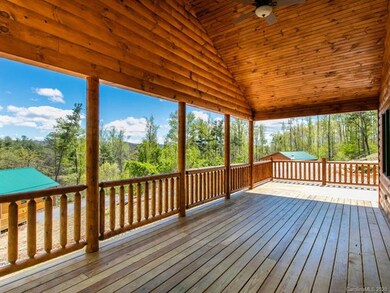 285 Dreamworks Ct, Hendersonville, NC 28792 - photo 6