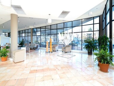 250 Hammond Pond Pkwy unit 405S, Chestnut Hill, MA 02467 - photo 2