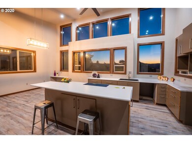 2529 E 16th St, the Dalles, OR 97058 - photo 5