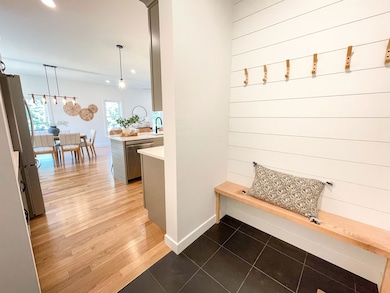 27 Mount Pleasant St unit R, Derry, NH 03038 - photo 3