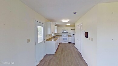 243 Youpon Dr, Hubert, NC 28539 - photo 7