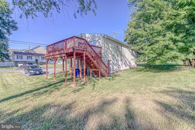 12909 Duckettown Rd, Laurel, MD 20708 - photo 3