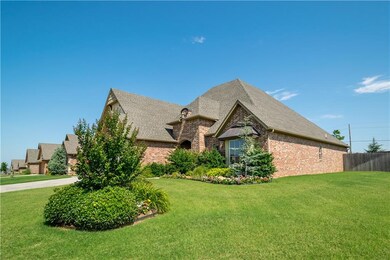 2817 SE 5th St, Moore, OK 73160 - photo 2