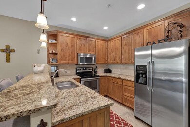 540 River Run unit 305, New Braunfels, TX 78132 - photo 5