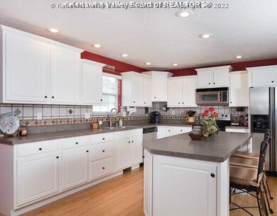 222 Frazier Way, Scott Depot, WV 25560 - photo 4