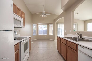 005-Kitchen-2303908-small
