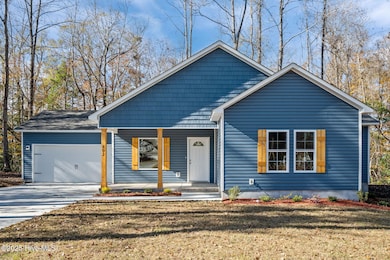 802 Little Cardinal Ct, Jacksonville, NC 28540 - photo 2