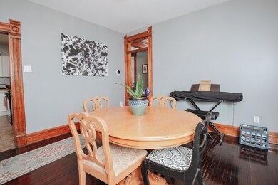 Diningg Room- 1