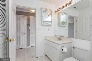 2201 Falls Gable Ln unit O, Baltimore, MD 21209 - photo 5