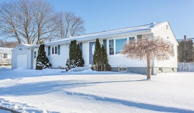 119 Wheeler St, Fall River, MA 02724 - photo 2