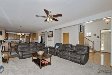 4 Lake Cornish Ct, Algonquin, IL 60102 - photo 3
