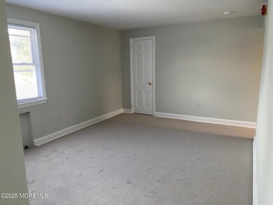20 Oldfield Place, Red Bank, NJ 07701 - photo 2