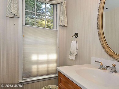 11909 Viewcrest Terrace, Silver Spring, MD 20902 - photo 5