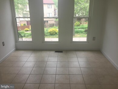 6929 Cipriano Woods Ct, Lanham, MD 20706 - photo 5