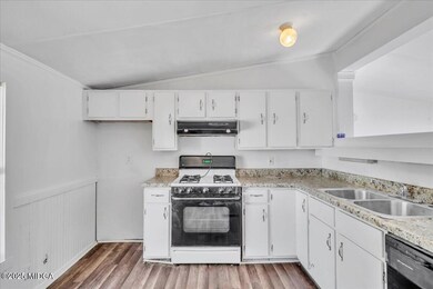 1663 Smith Rd, Forsyth, GA 31029 - photo 3