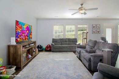 332 White Cliffs Ln, Frankfort, KY 40601 - photo 3