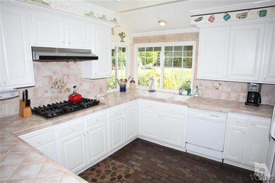 28 Brookside Place, Newbury Park, CA 91320 - photo 6