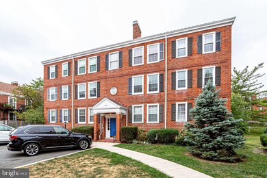 2930 S Buchanan St unit B2, Arlington, VA 22206 - photo 2