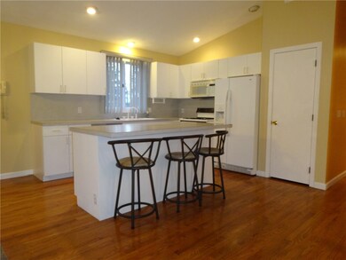 30 Long Ct, Cranston, RI 02920 - photo 2