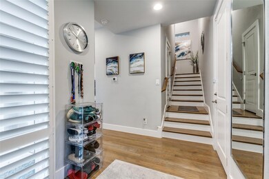 Entryway featuring light hardwood / wood-style flo