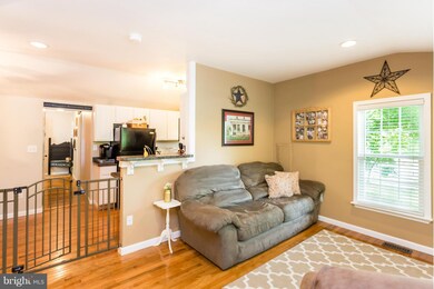 11218 Piedmont Dr, Fredericksburg, VA 22407 - photo 7