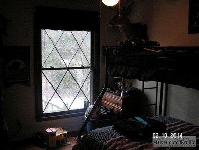 177 Wildcat Rd, Deep Gap, NC 28618 - photo 7