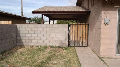 side gate
