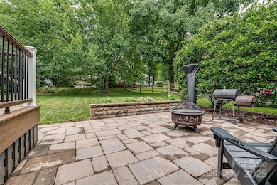 4308 Saxonbury Way, Charlotte, NC 28269 - photo 4