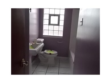 Full Bath.