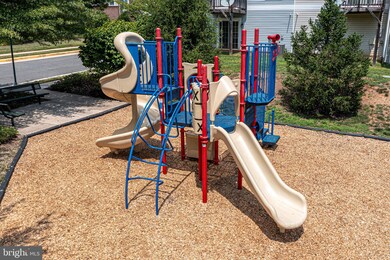 16821 Nuttal Oak Place, Woodbridge, VA 22191 - photo 6