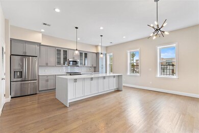 16 Oak St unit 4, Weehawken, NJ 07086 - photo 2