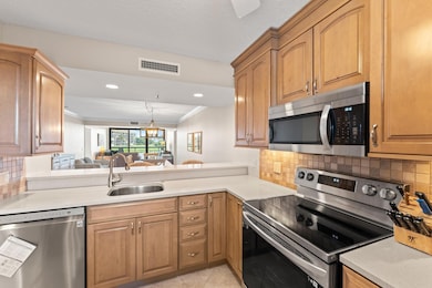 601 S Seas Dr unit 203, Jupiter, FL 33477 - photo 2