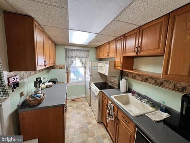 207 Colgate Ave, Dundalk, MD 21222 - photo 5