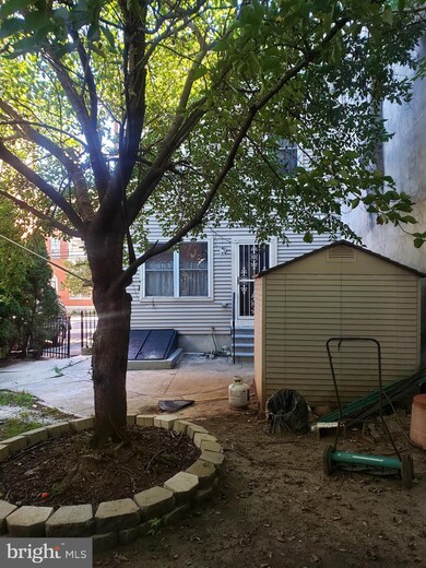 1725 W Oxford St, Philadelphia, PA 19121 - photo 3