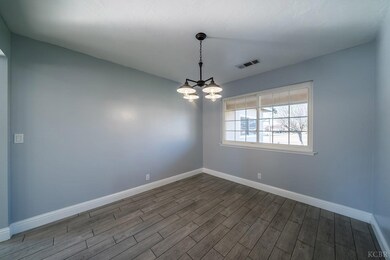 457 W Deodar Ln, Lemoore, CA 93245 - photo 6