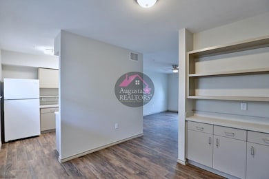 2800 Sayles Blvd unit 20A, Abilene, TX 79605 - photo 7