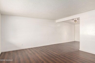 0009-09 - Calle De Pobre