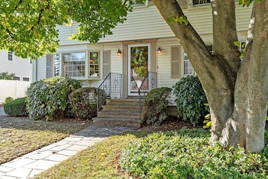 70 Canterbury Rd, Waltham, MA 02453 - photo 2