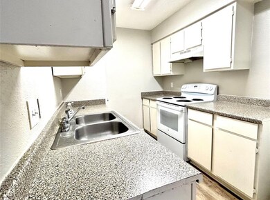 2611 Woodwild Dr, Houston, TX 77038 - photo 3