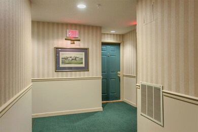 6 Mayfair Ln unit U302, Nashua, NH 03063 - photo 6