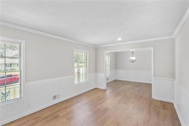 1260 White Oak St SE, Conyers, GA 30013 - photo 2