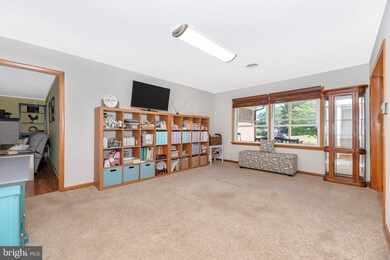 19222 Woodhaven Dr, Hagerstown, MD 21742 - photo 5