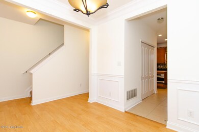 10101 Hornbeam Blvd, Louisville, KY 40228 - photo 6