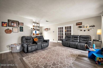 4960 Bedford Forest Dr, Jacksonville, FL 32210 - photo 5