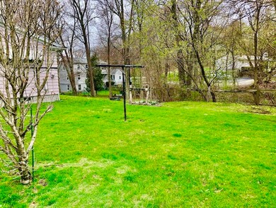 32 Rose Ave, Woonsocket, RI 02895 - photo 4