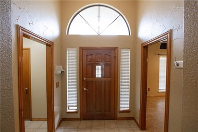 2208 NE 10th St, Moore, OK 73160 - photo 4