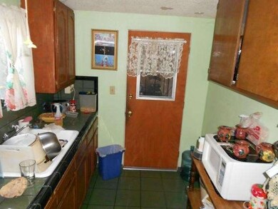 FRONT HOUSE KITCHEN 