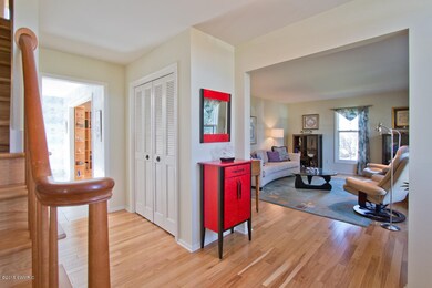 014 foyer - IMG_6430